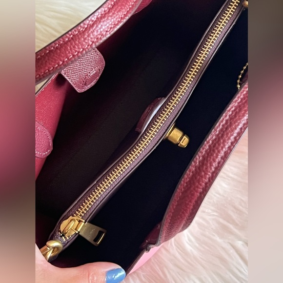 C8561 - Coach Willow Tote 24 in Colorblock - Picture 7 of 11